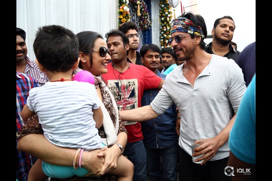 Shah-Rukh-Khan-Meets-Mahesh-Babu